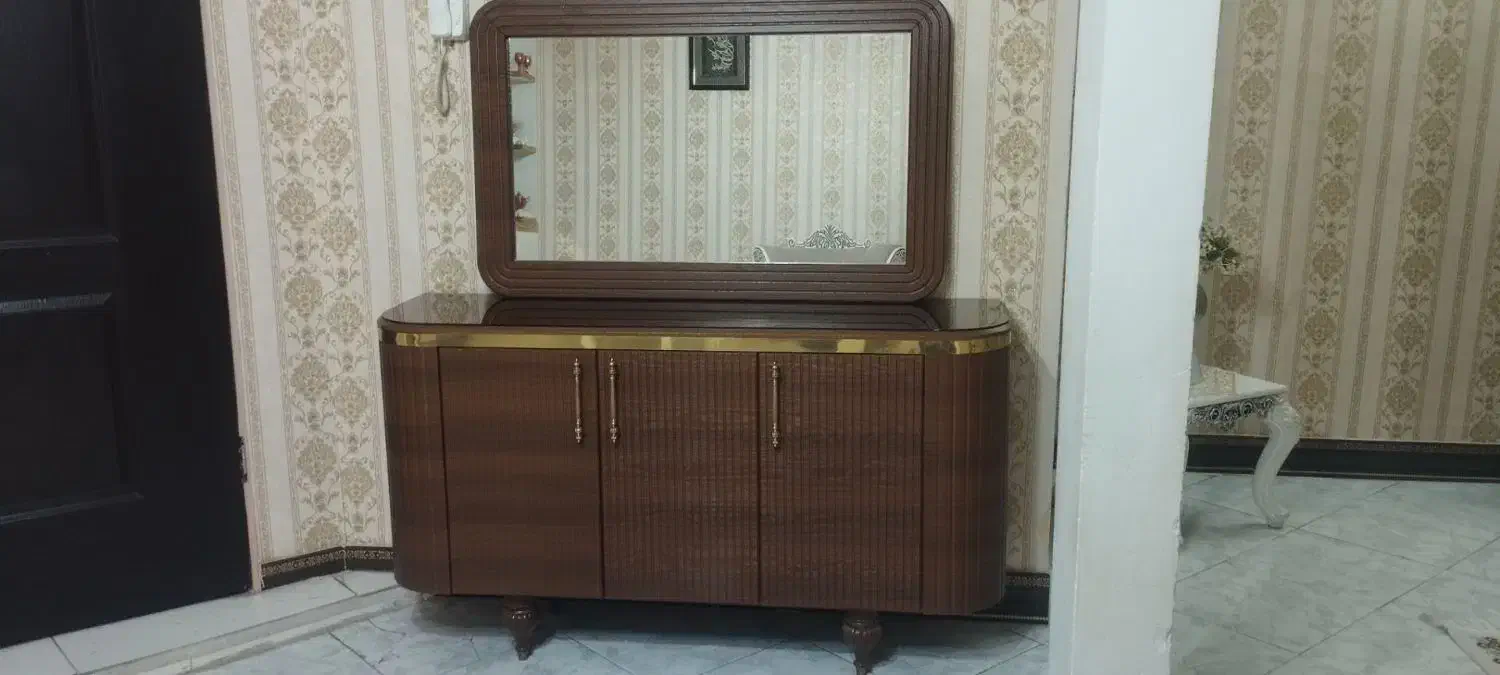 فروش فوری سرویس چوب|بوفه، ویترین، کنسول|خوانسار, |دیوار