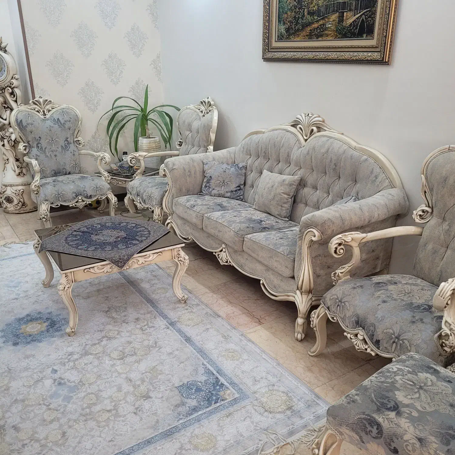 سرویس مبلمان کلاسیک ۷ نفره و نهارخوری ۸ نفره|مبلمان خانگی و میز عسلی|تهران, علم و صنعت|دیوار