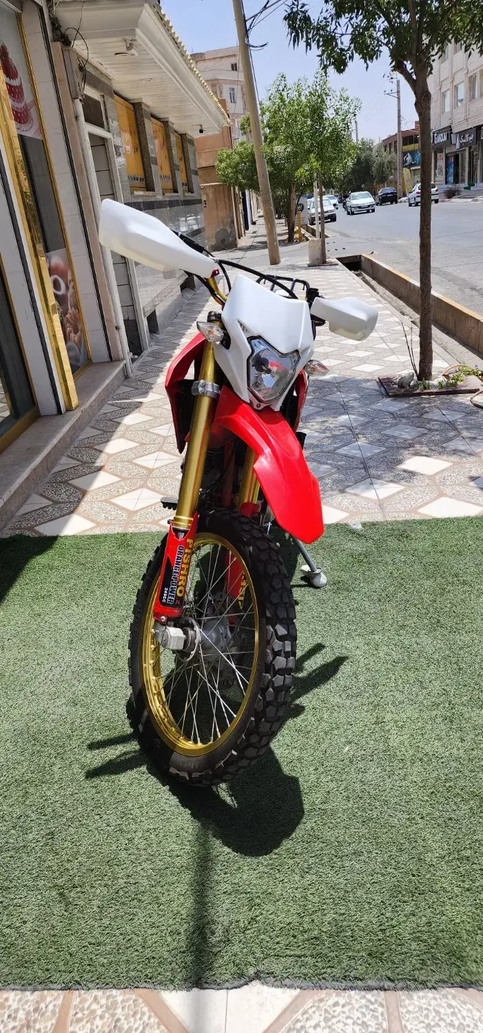 تریل پیشرو زاپاتا ۲۵۰ فنی سالم|موتورسیکلت|گرمسار, |دیوار