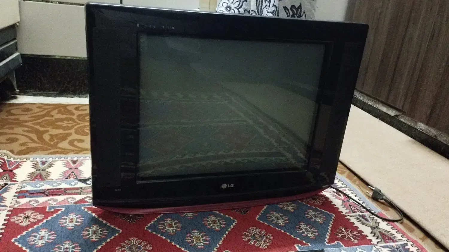 وسایل منزل به علت جابه جایی|تخت و سرویس خواب|رامشیر, |دیوار