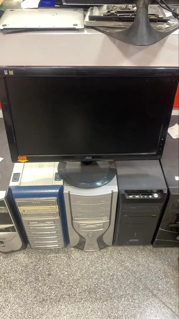 کامپیوتر و لوازم|رایانه رومیزی|کرمان, |دیوار