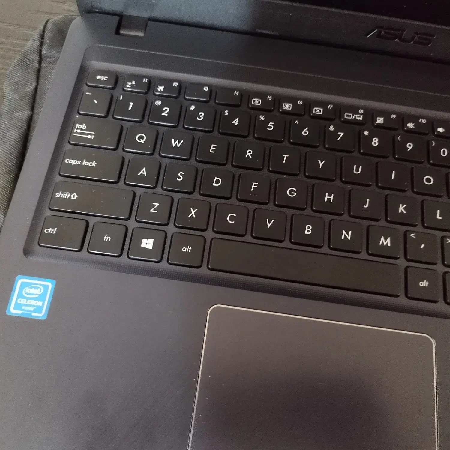 لپتاپ ddr4 در حد نو|رایانه همراه|رشت, استقامت ۱|دیوار