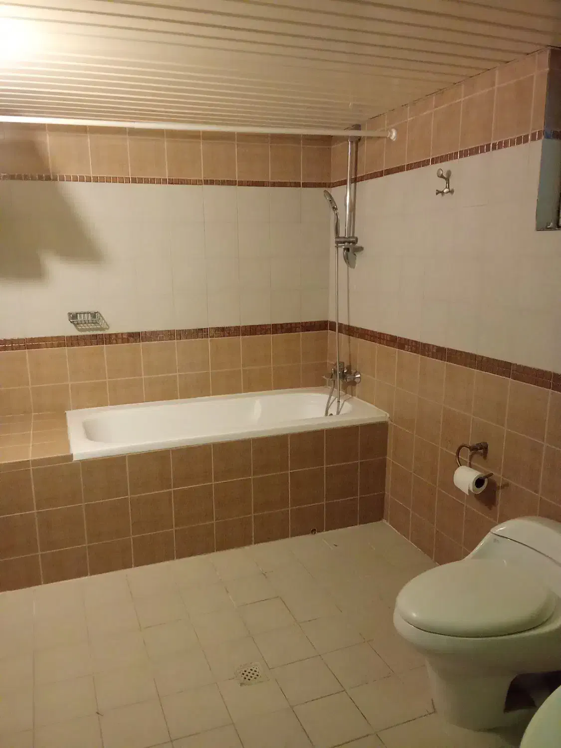 ۲۴۰متر/۴خواب/فول امکانات/سهروردی شمالی