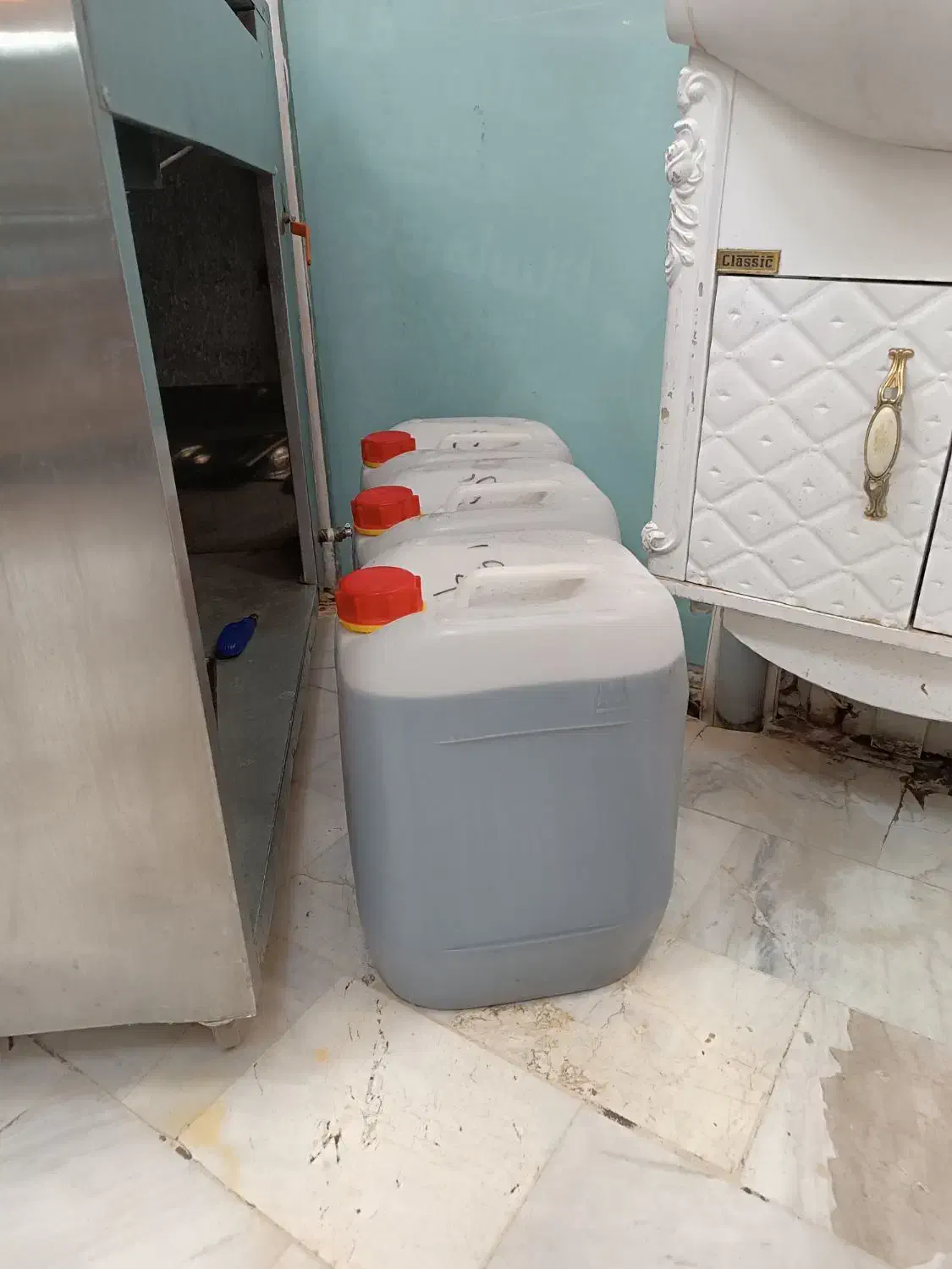 روغن زیتون اصلی|خوردنی و آشامیدنی|قم, زنبیل آباد|دیوار