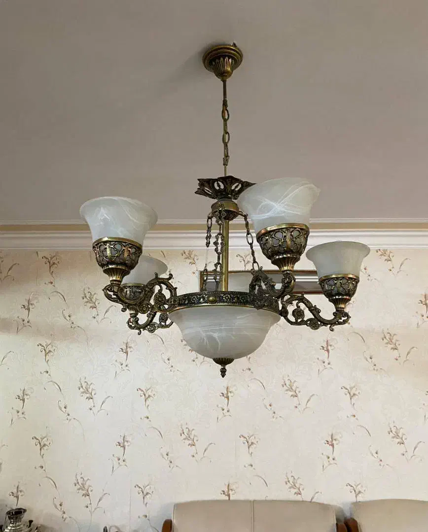 لوستر وروشنایی|لوستر و چراغ آویز|سبزوار, قصبه شرقی|دیوار