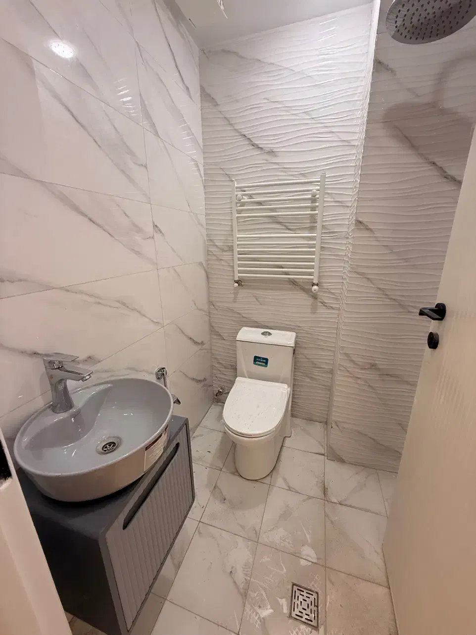 ۱۰۰ متر/۲ خواب/نوساز/مجرد/خانواده