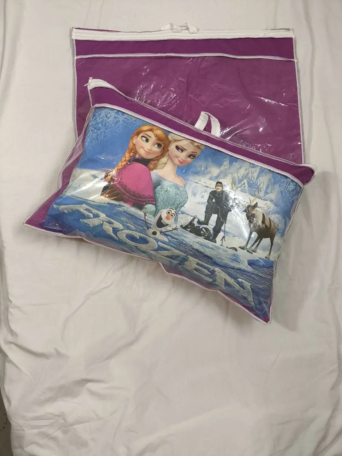 کاور  پشتی ، پتو ، زیرانداز|رختخواب، بالش، پتو|اصفهان, ملک‌شهر|دیوار