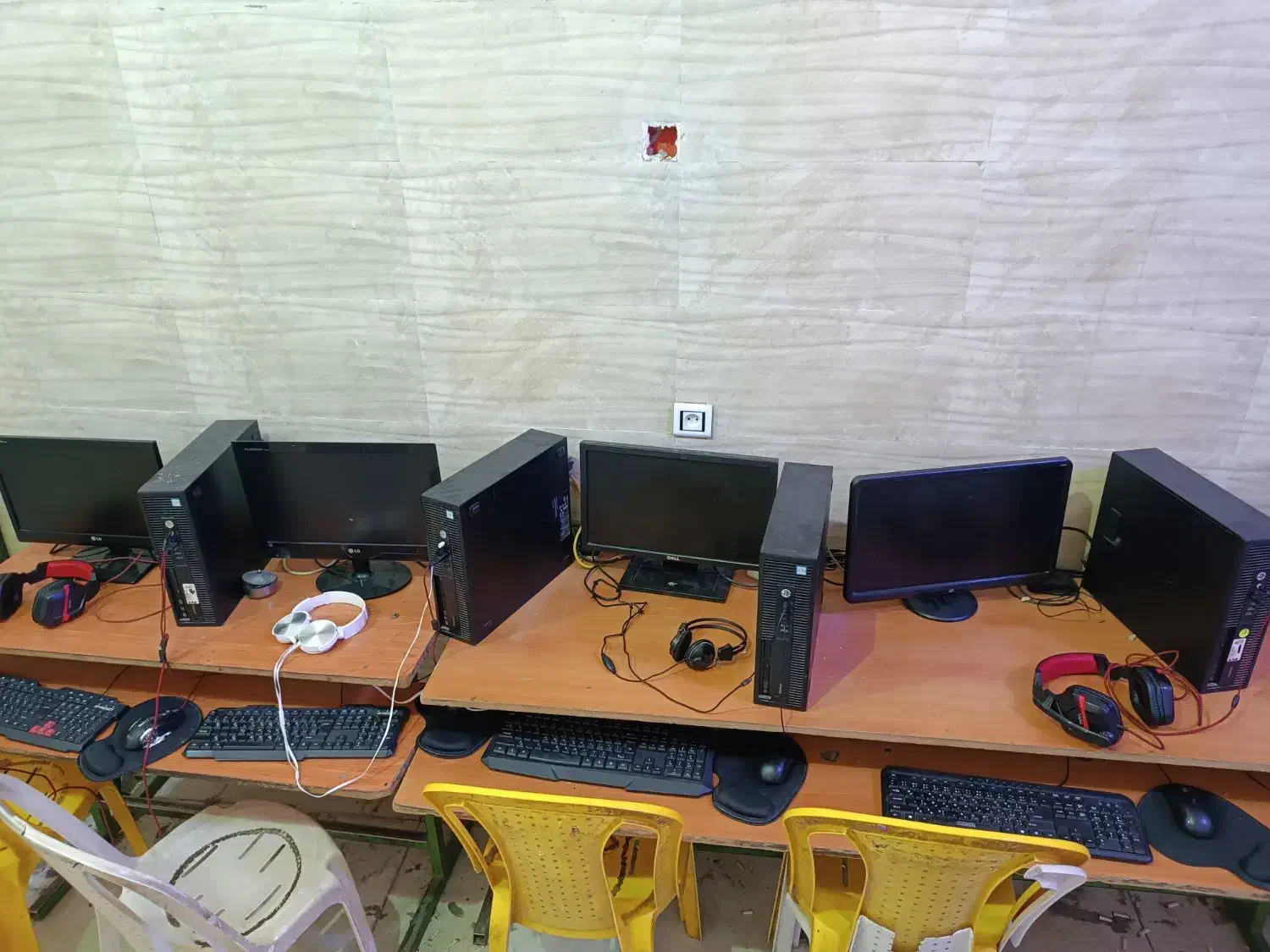 کامپیوتر سیستم ۳ عدد|رایانه رومیزی|سنندج, |دیوار