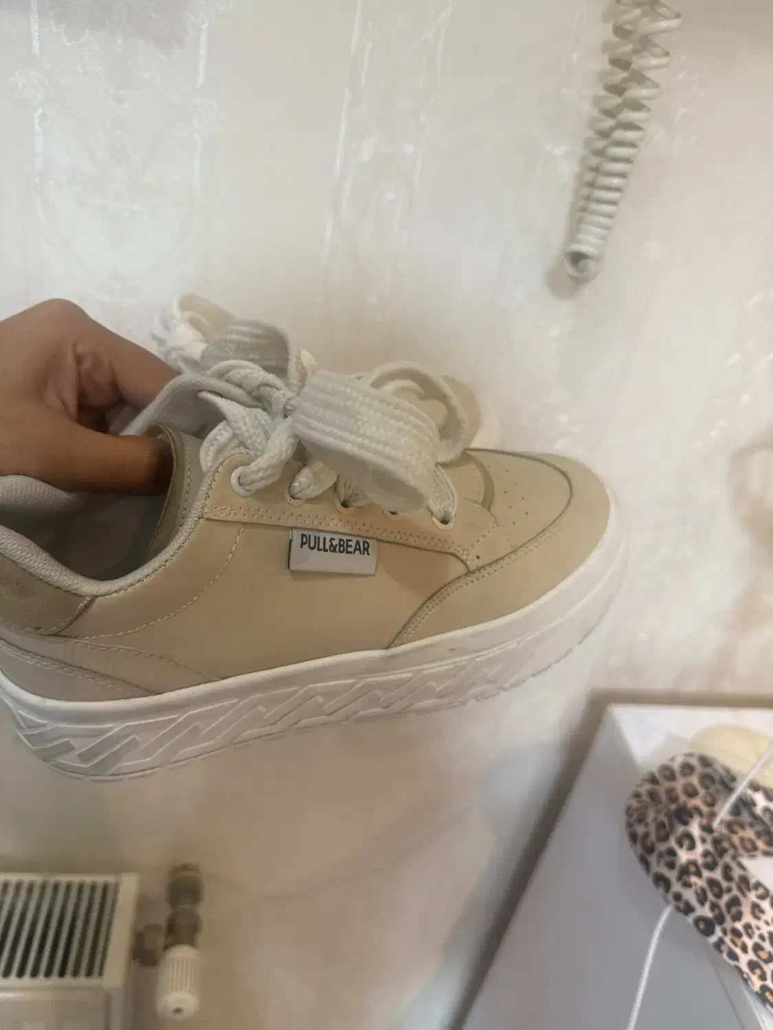 کفش در حد نو|کیف، کفش، کمربند|گنبد کاووس, |دیوار