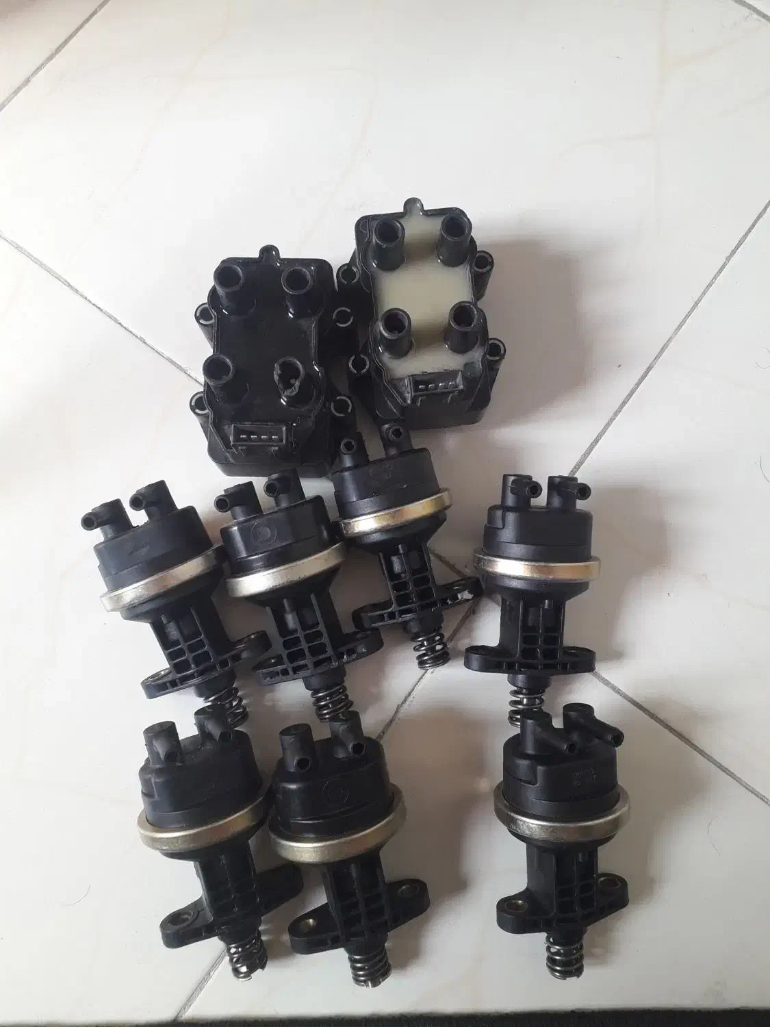 تعدادی لوازم پژو ۲۰۰۰|قطعات یدکی و لوازم جانبی|فردیس, فردیس|دیوار