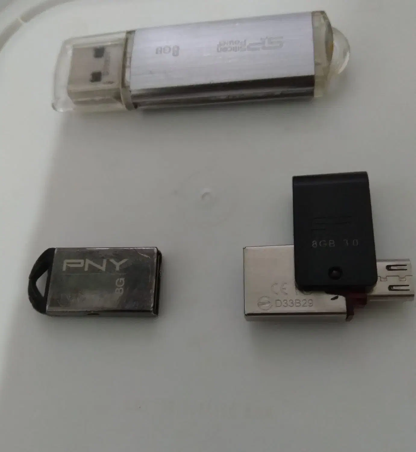 فلش|قطعات و لوازم جانبی رایانه|قم, علی آباد سعدگان|دیوار