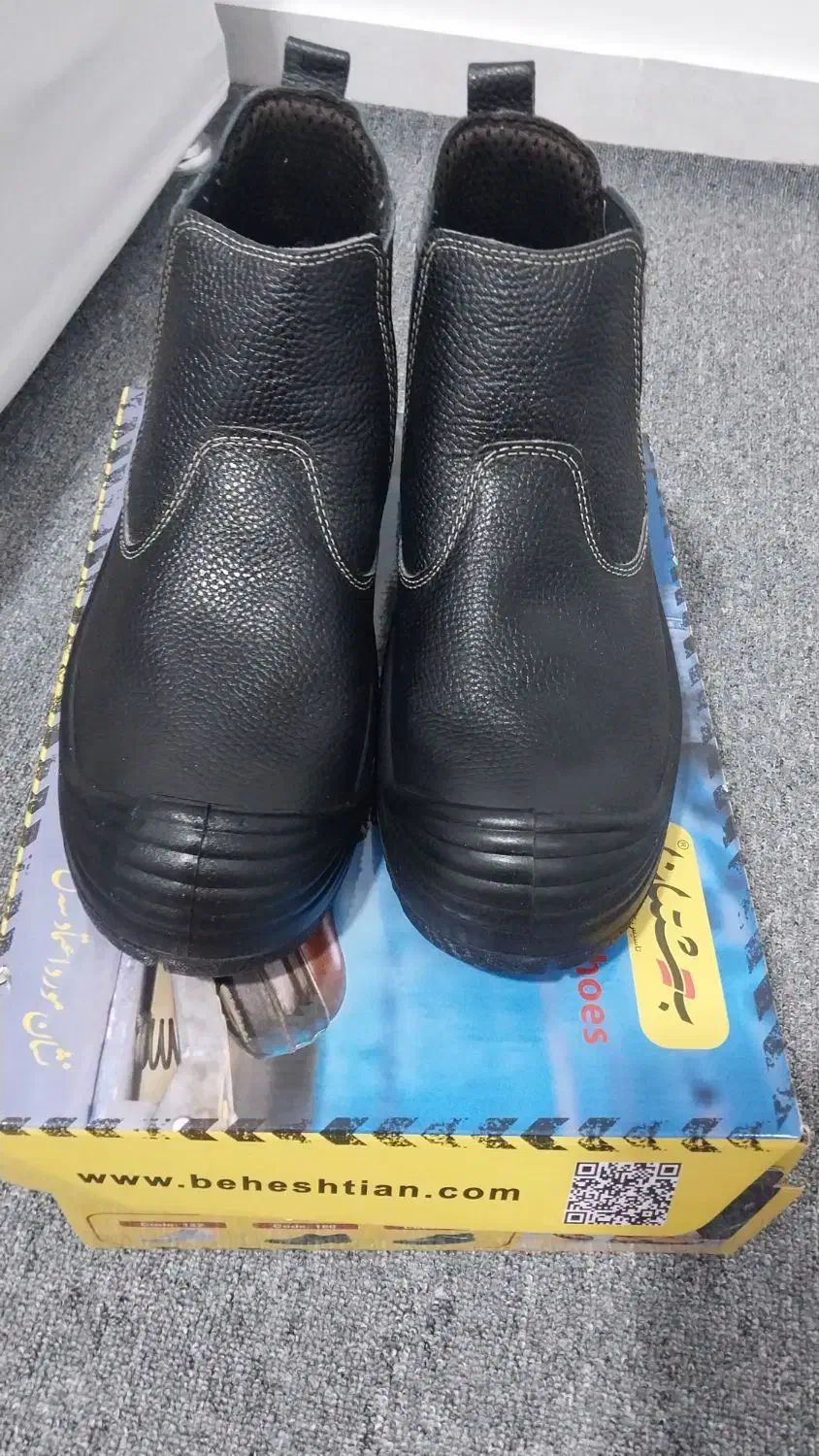 کفش ایمنی|کیف، کفش، کمربند|بندر کنگان, |دیوار