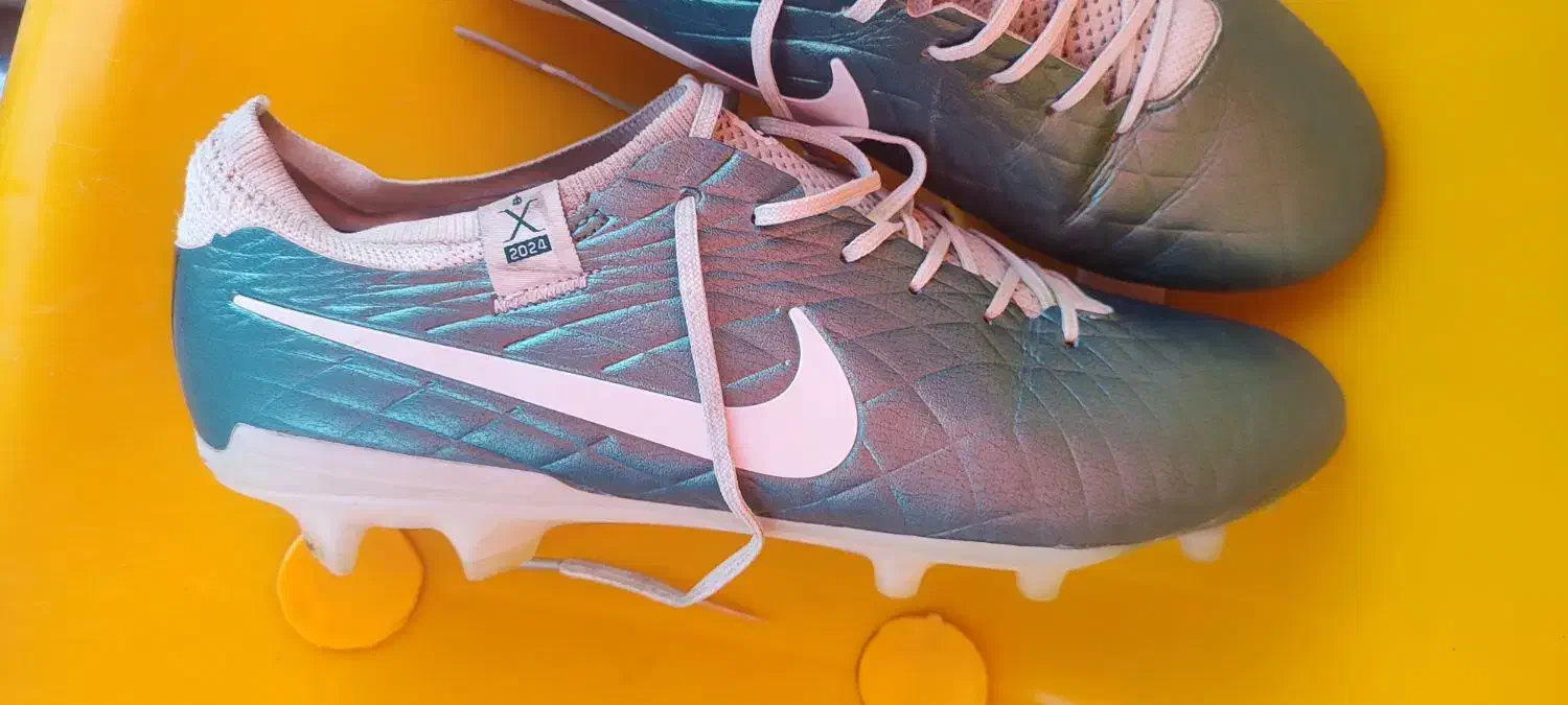 کفش|تجهیزات ورزشی|سوسنگرد, |دیوار