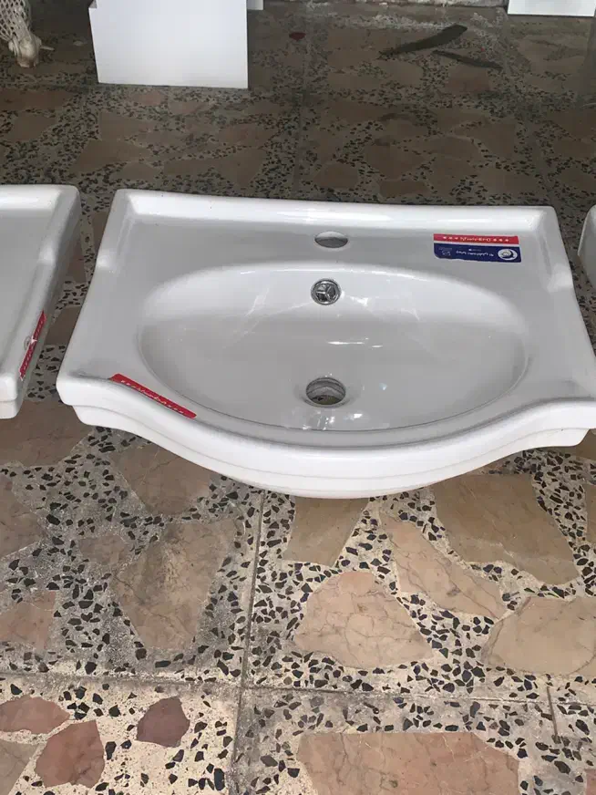 روشویی سرویس بهداشتی نو‌ ، کمد سرویس بهداشتی|لوازم سرویس بهداشتی|رشت, لاکان شهر|دیوار