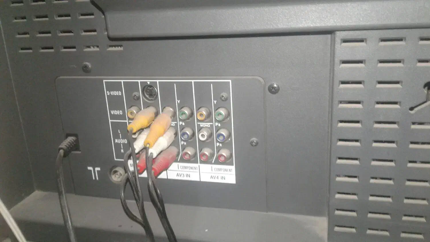 سلام یک عدد تلوزیون ۳۲اینج بامیزش مارک پاناسونیک|تلویزیون و پروژکتور|نیشابور, مازول|دیوار