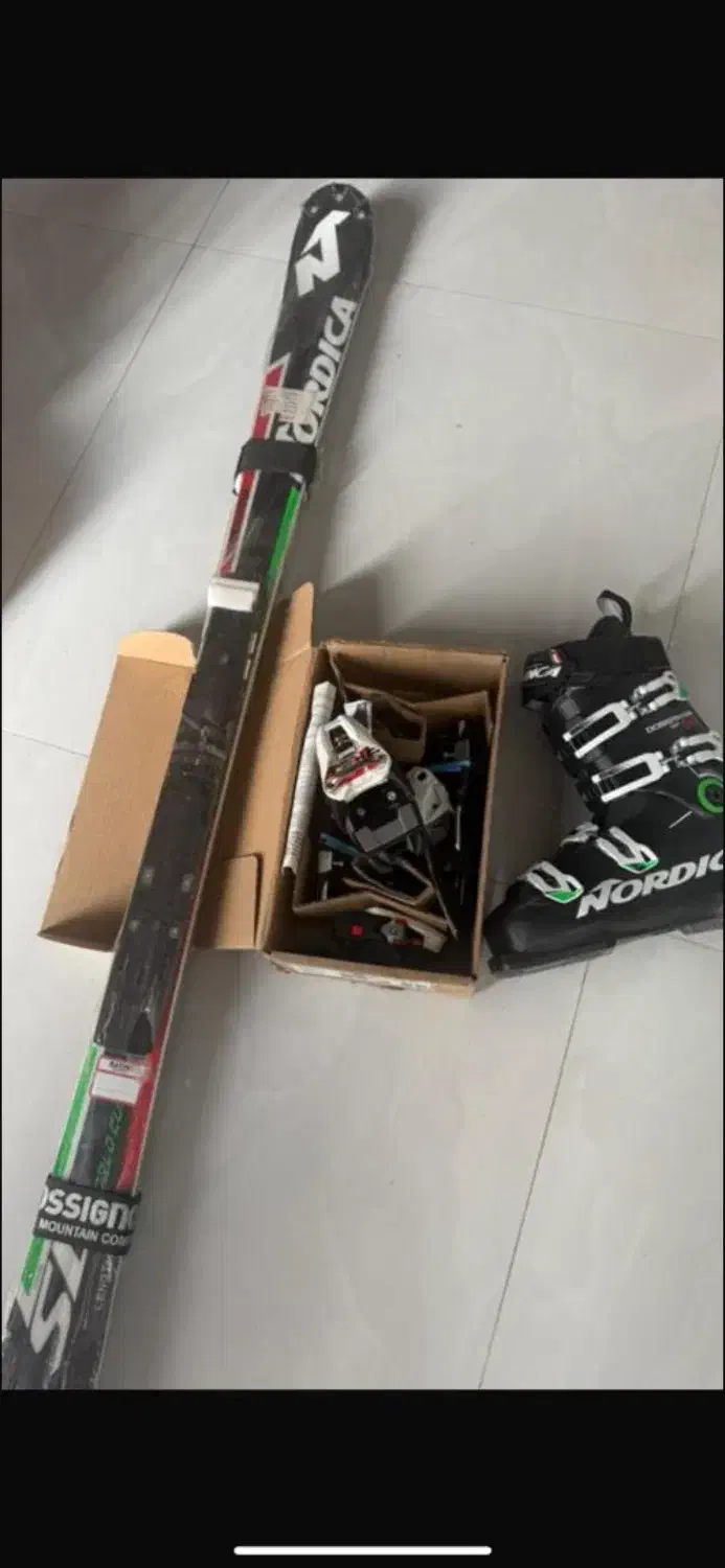 فروش اسکی و کفش نو. بالا ترین مدل اسکی دنیا|ورزشهای زمستانی|تهران, نیاوران|دیوار