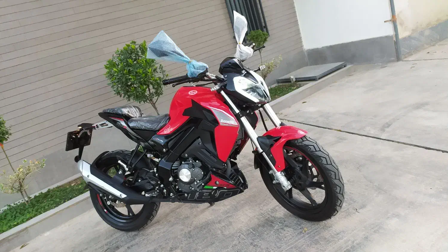 بنلی 180 مدل 1401 در حد صفر|موتورسیکلت|گنبد کاووس, |دیوار