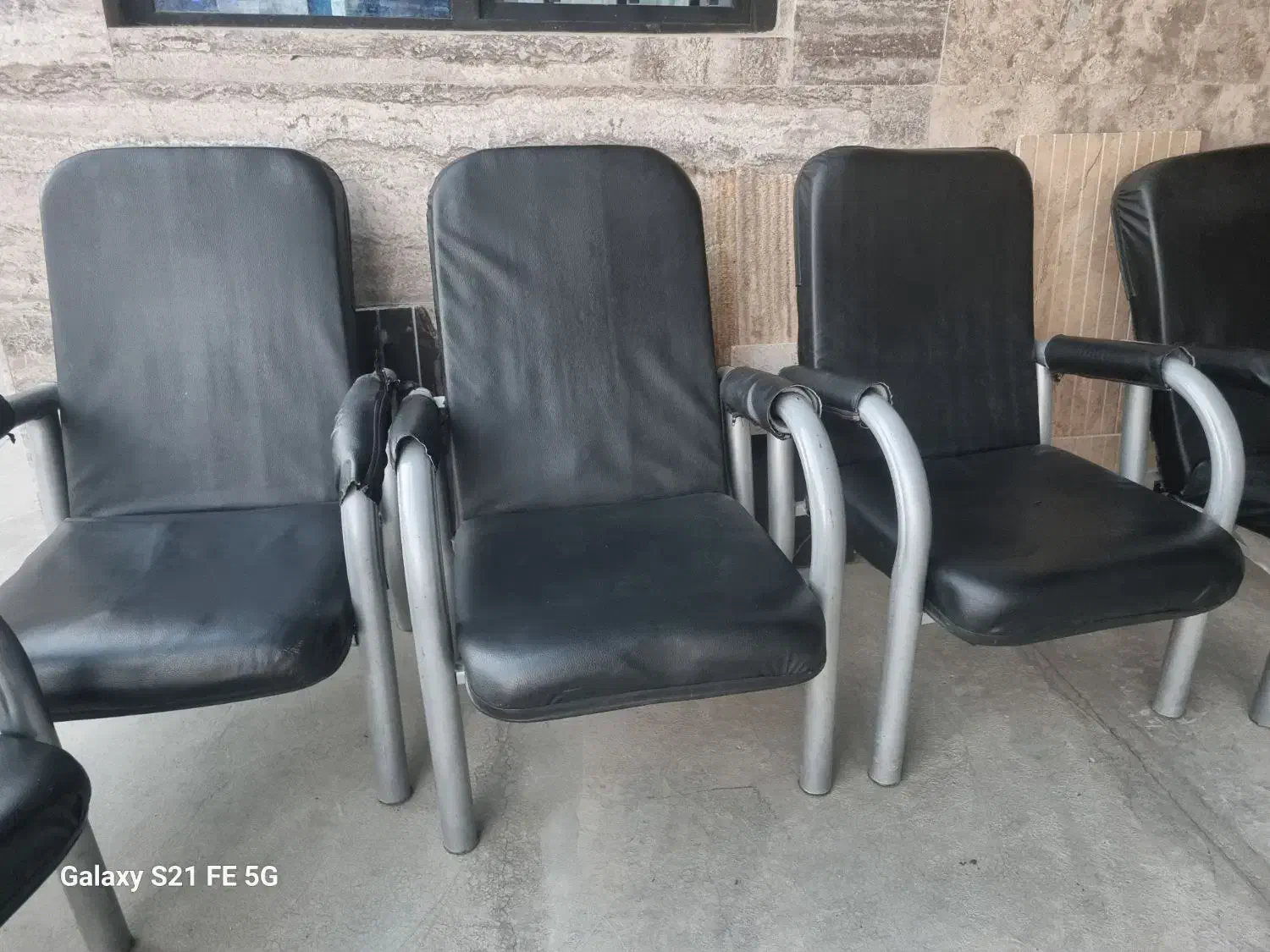 5عدد صندلی اداری درحد نو و میز|مبلمان اداری|محلات, |دیوار