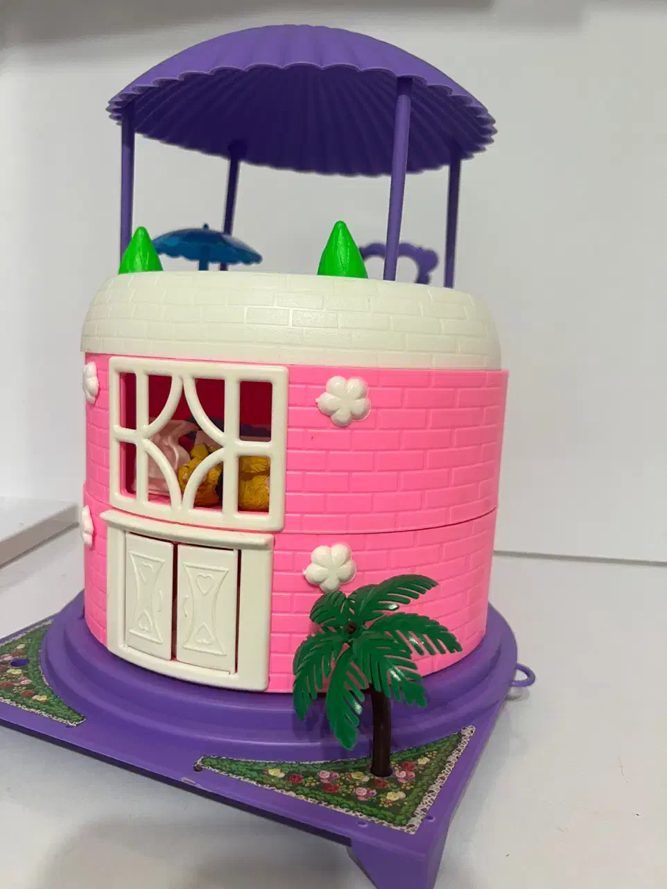 قلعه بازی کودک|اسباببازی|صومعهسرا, |دیوار