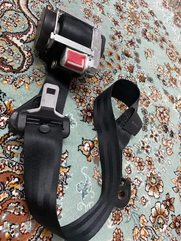 کمربند ۲۰۷ سمت راننده|قطعات یدکی و لوازم جانبی|رشت, منظریه|دیوار