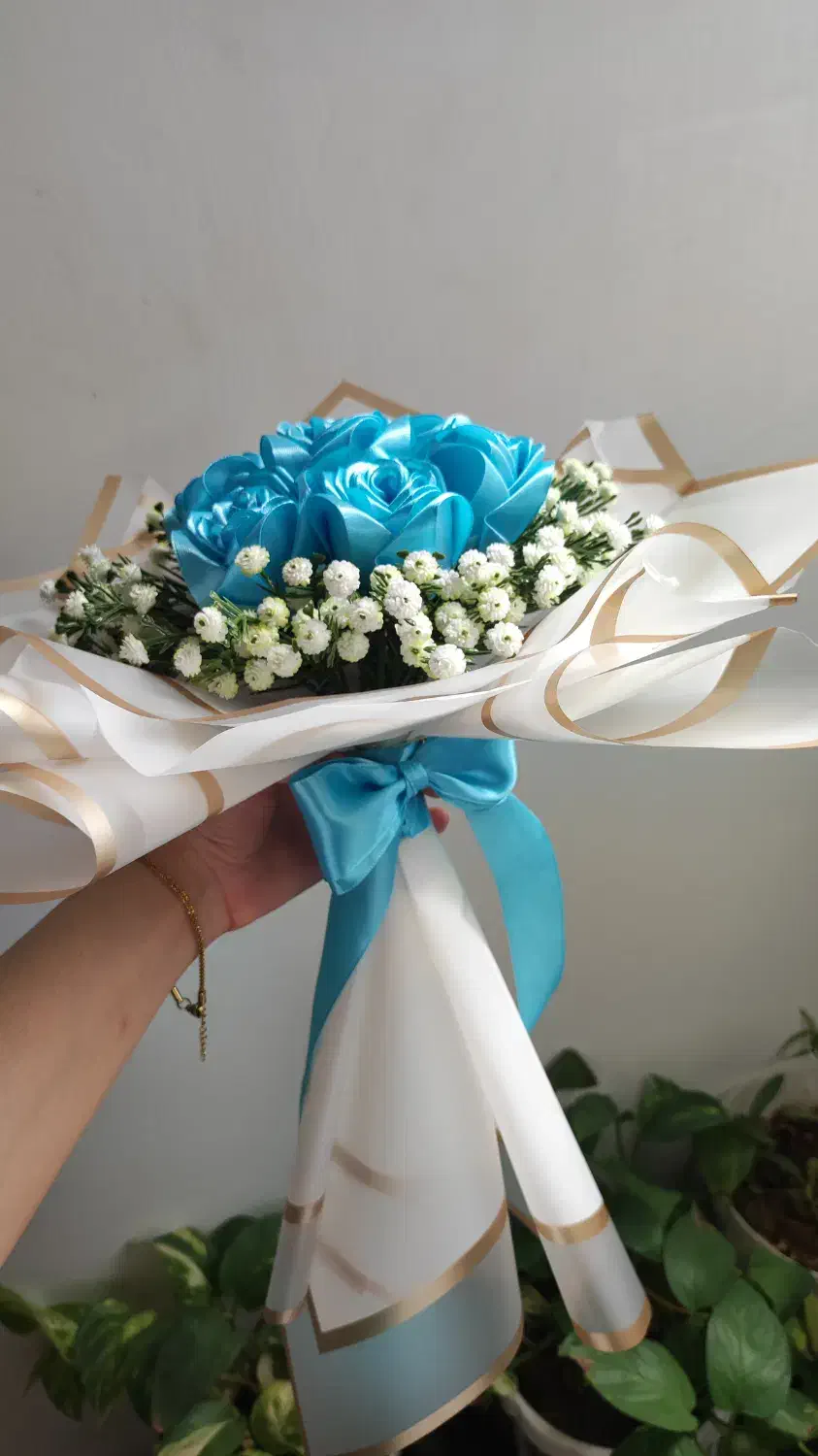 گل های روبانی زیبا|گل مصنوعی|قم, چهل درخت|دیوار