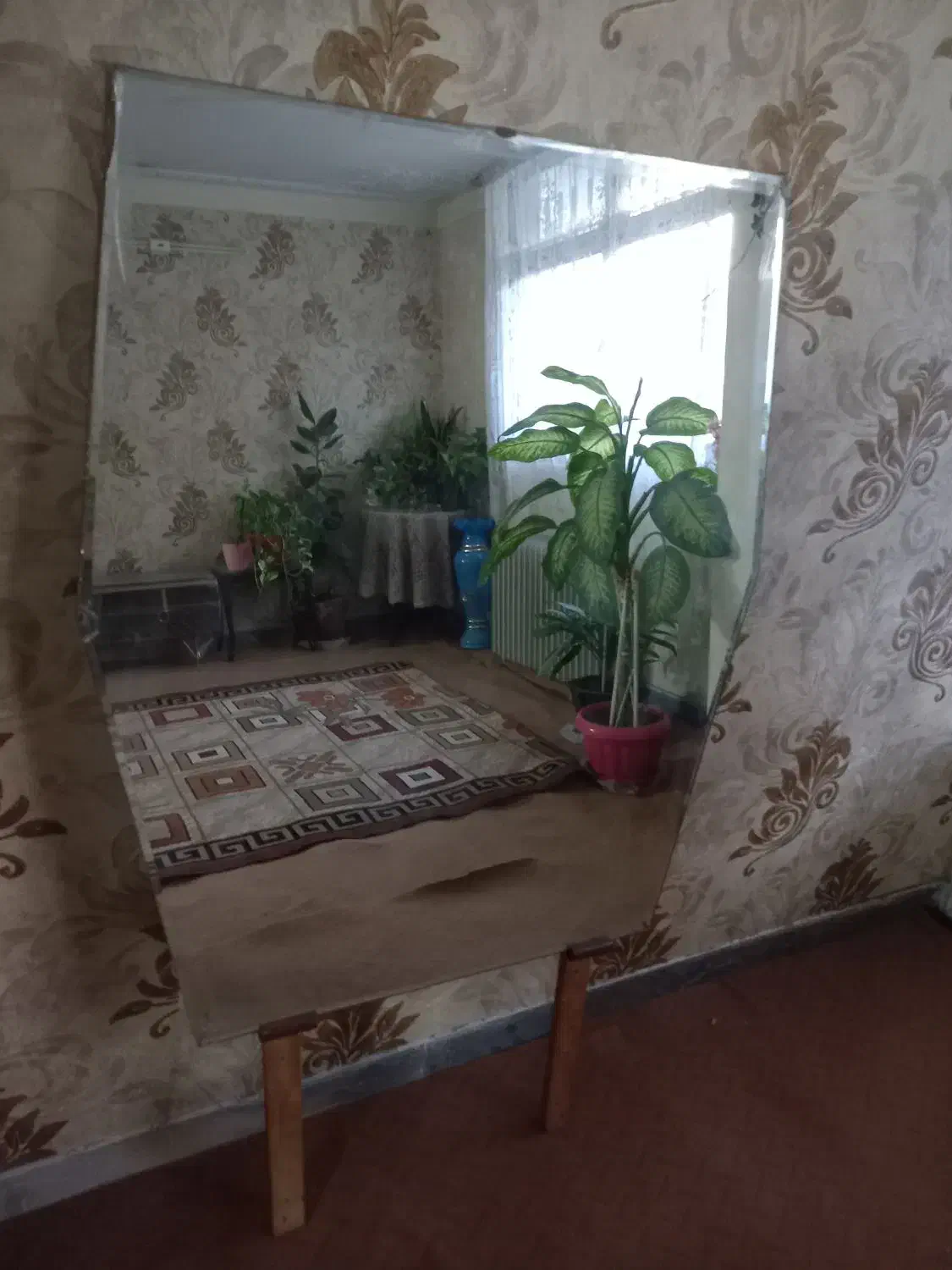 آینه|آینه|تهران, ستارخان|دیوار