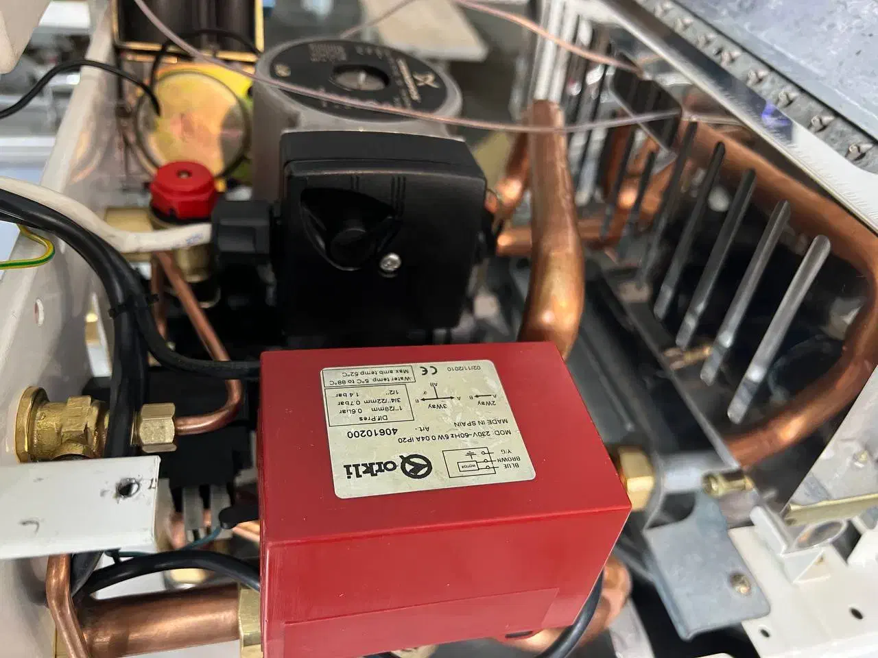 پکیج بوتان ۲۴ هزار|آبگرمکن، پکیج، شوفاژ|مشهد, هفت تیر (حافظ)|دیوار