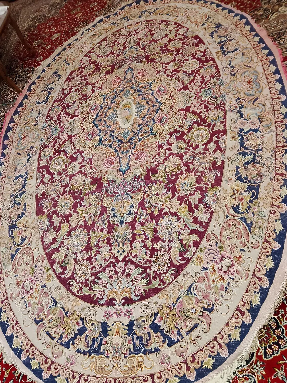 یک قطعه فرش ۲در۳ چله ابریشم نقشه قرباغی.|فرش|تبریز, |دیوار