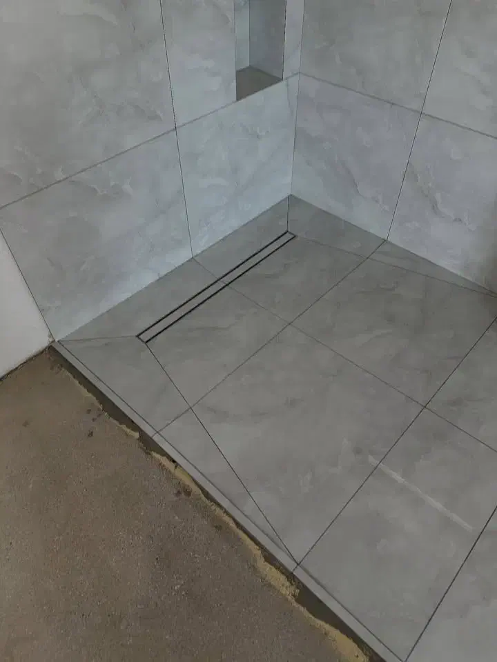 کاشی وسرامیک سیمان کاری سنگ کاری نرده موزائیک|خدمات پیشه و مهارت|آستانه اشرفیه, |دیوار