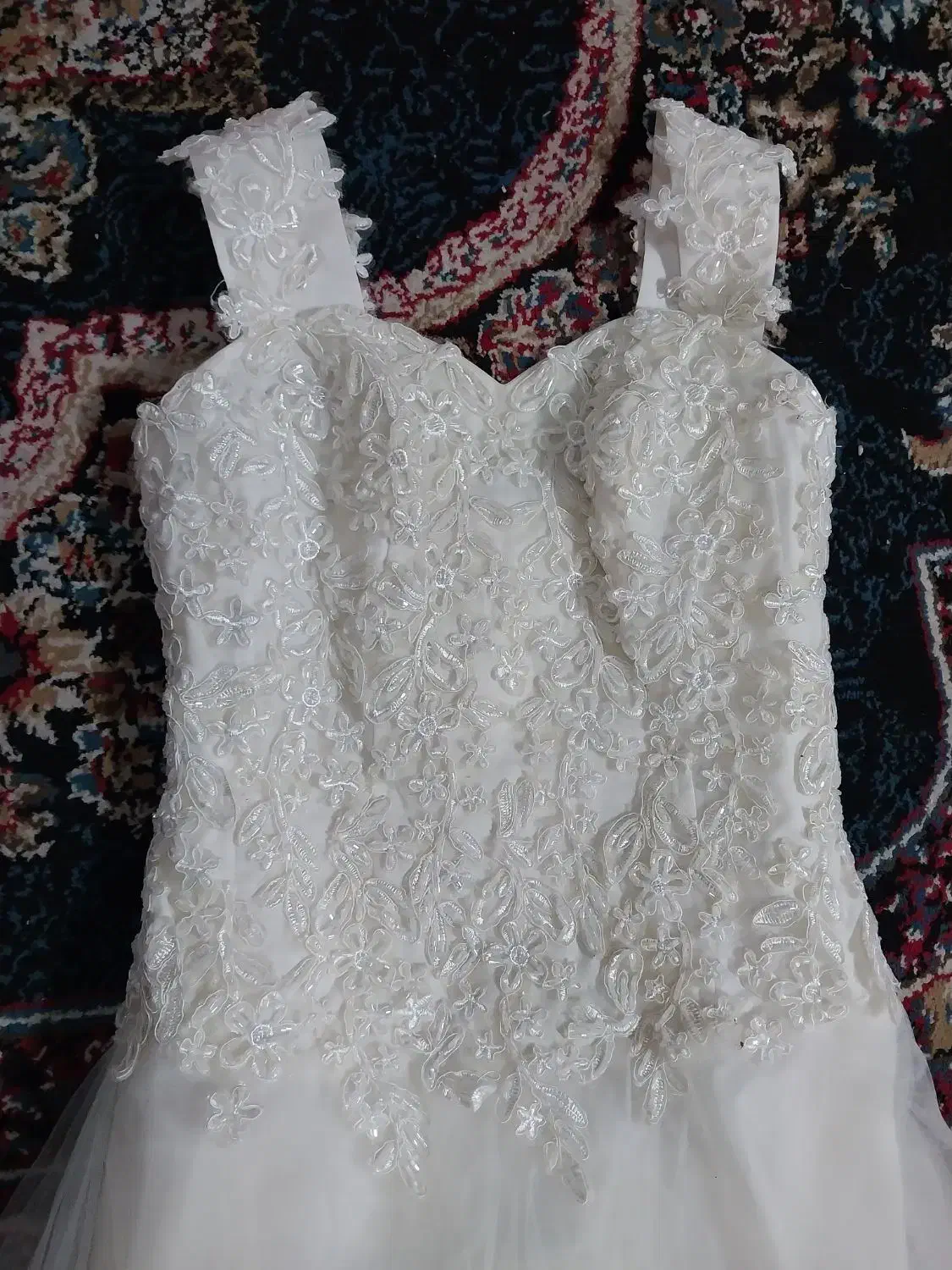 لباس عروس|لباس|لاهیجان, گلستان|دیوار