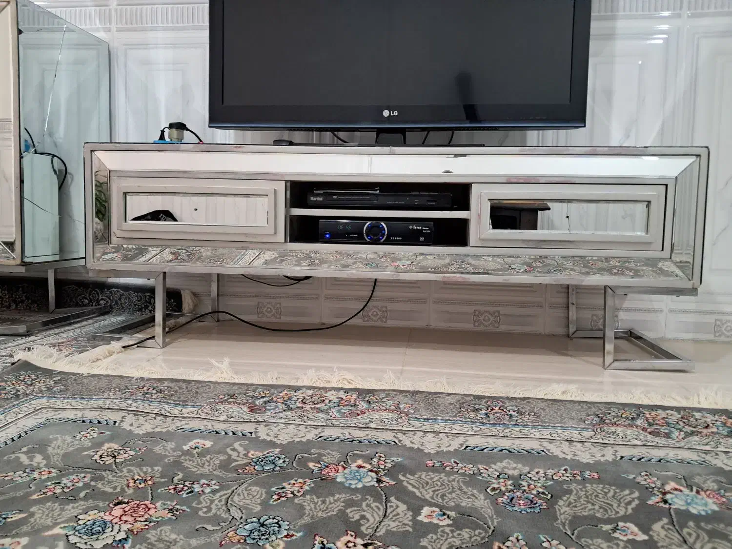 میز تلویزیون و بوفه|میز تلویزیون|جوانرود, |دیوار