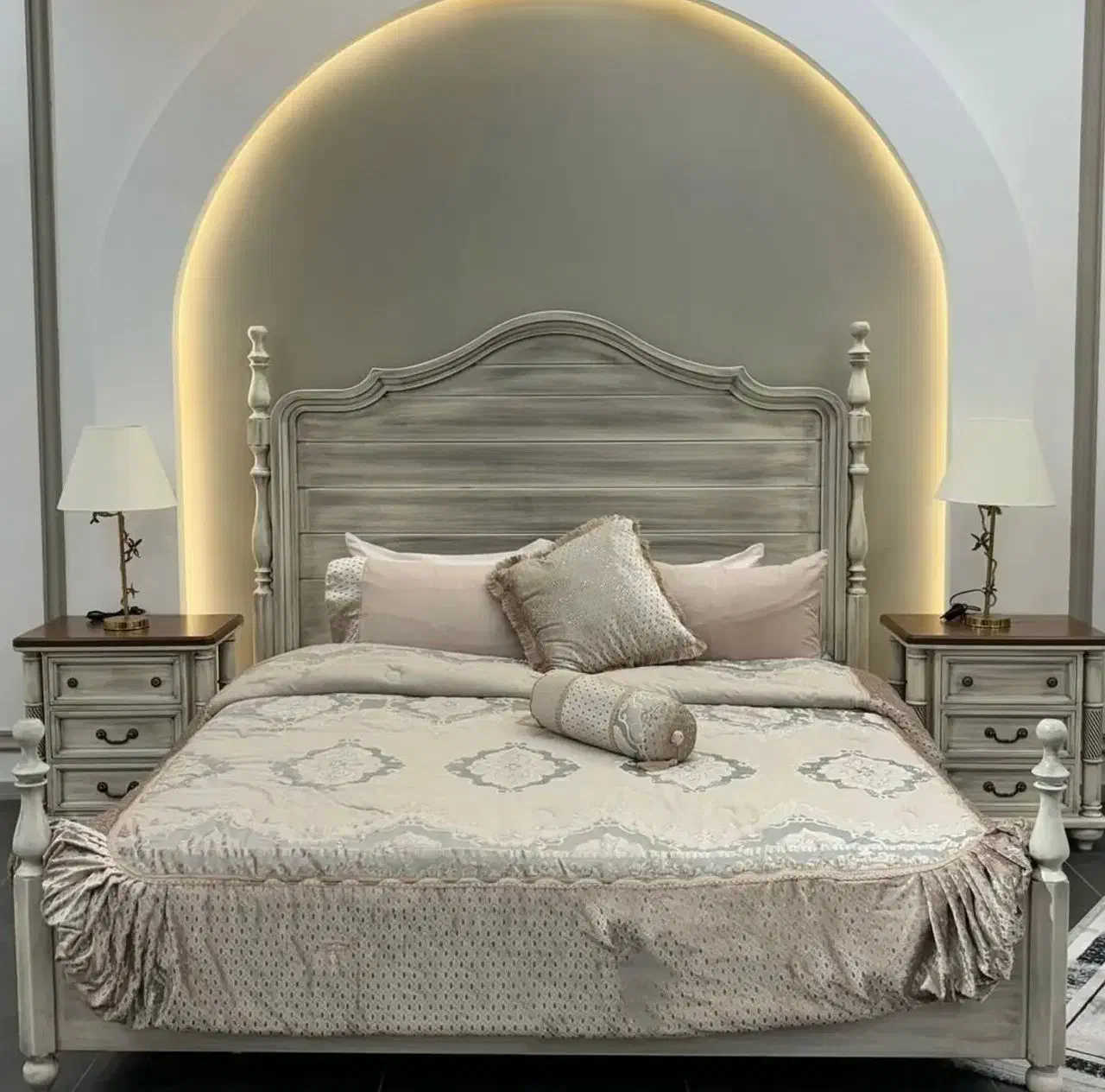 سرویس خواب مدرن چوبی تختخواب دو نفره لوکس|تخت و سرویس خواب|اردبیل, |دیوار