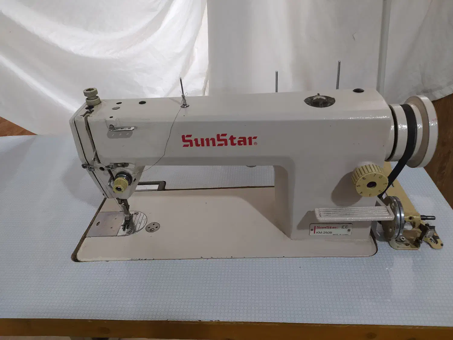 چرخ خیاطی|چرخ خیاطی و ریسندگی|مهاباد (آذربایجان غربی), |دیوار