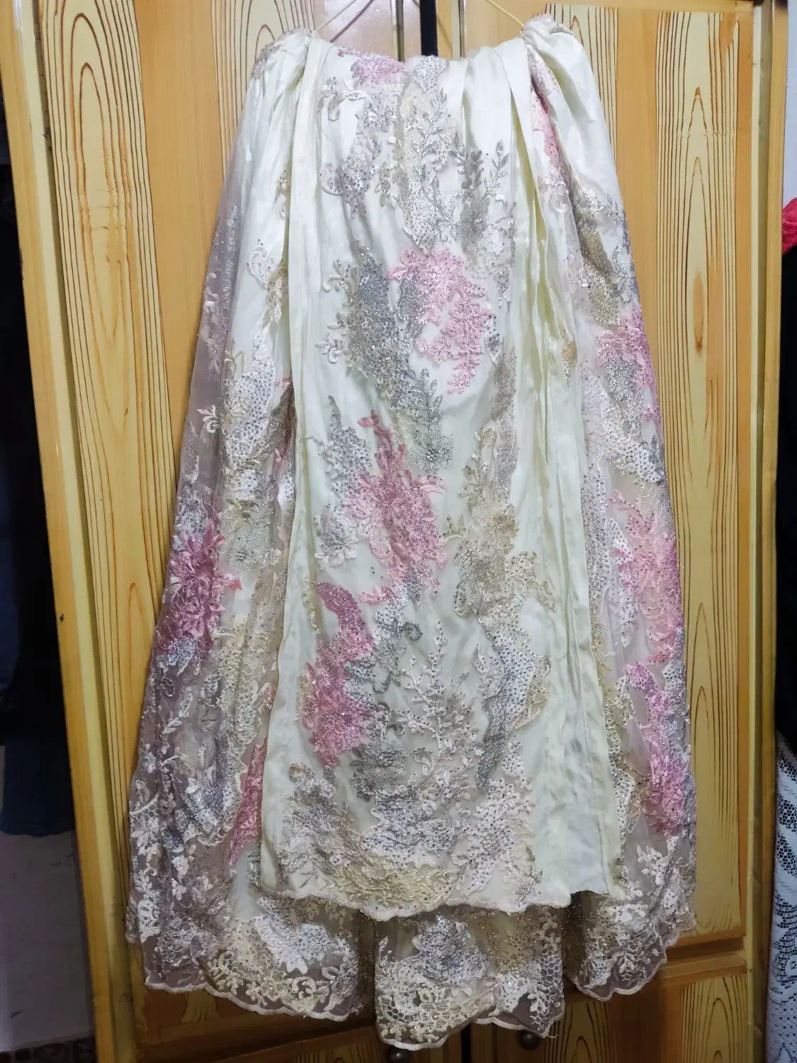 لباس محلی|لباس|کازرون, |دیوار