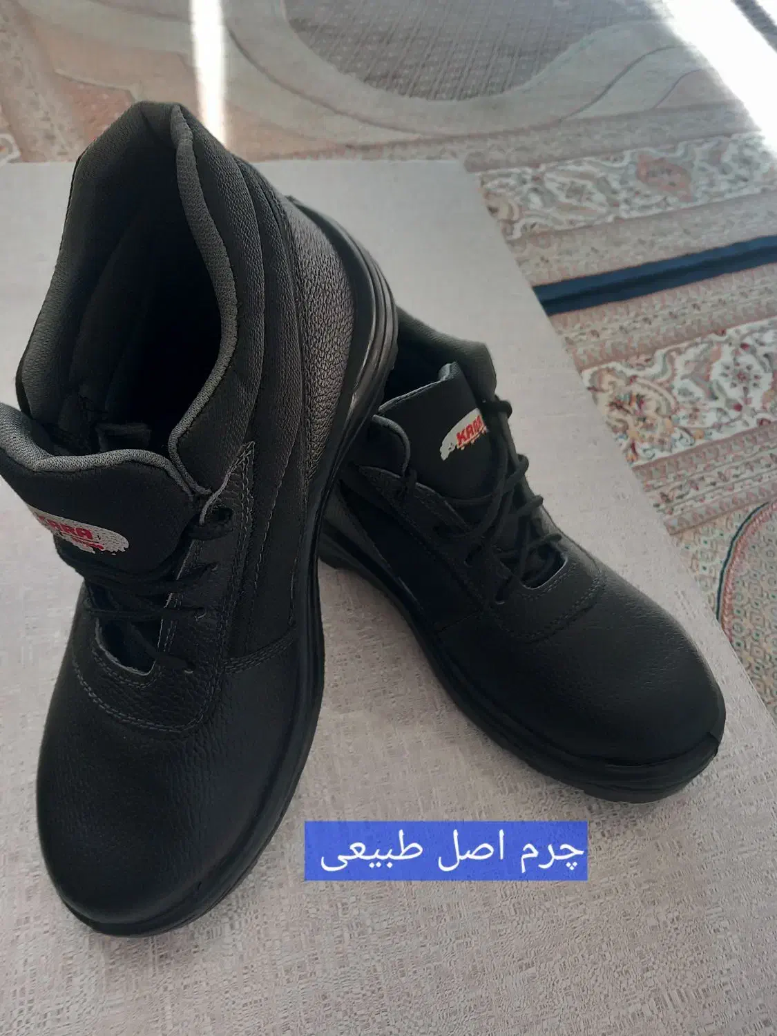 پوتین چرم|کیف، کفش، کمربند|مهاباد (آذربایجان غربی), |دیوار