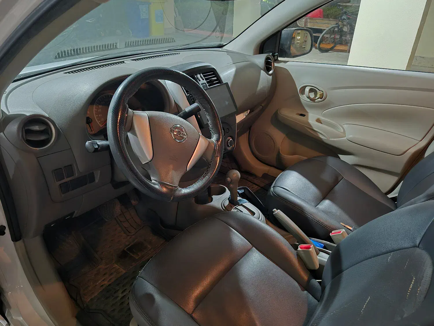 نیسان سانی ۲۰۱۸ تمیز و خانگی|خودرو سواری و وانت|کیش, |دیوار