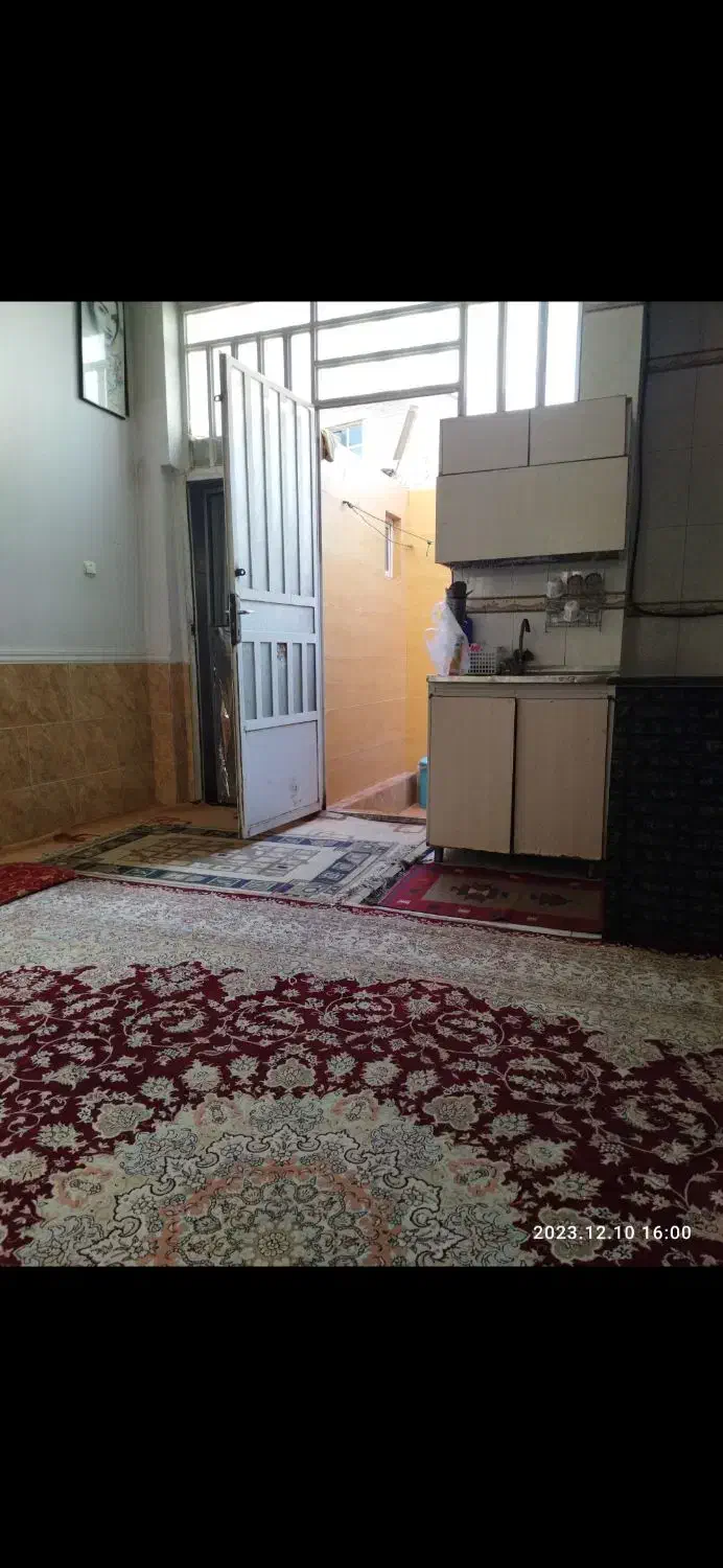 منزل شریف اباد|اجارهٔ کوتاه‌مدت آپارتمان و سوئیت|شیراز, شریف‌آباد|دیوار