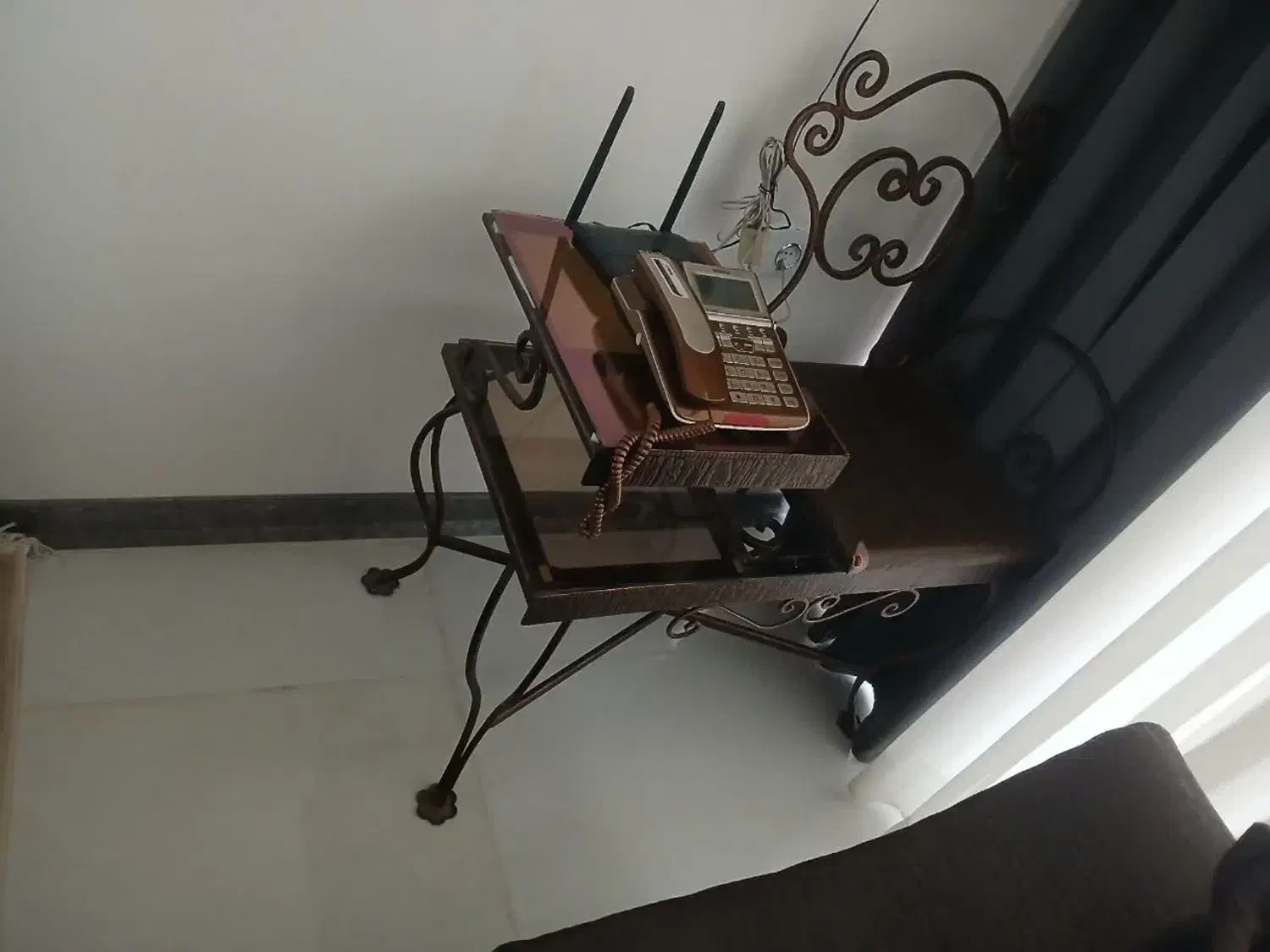 میز تلفن|میز تلفن|نجفآباد, فاز ۳ شهرک آزادگان|دیوار