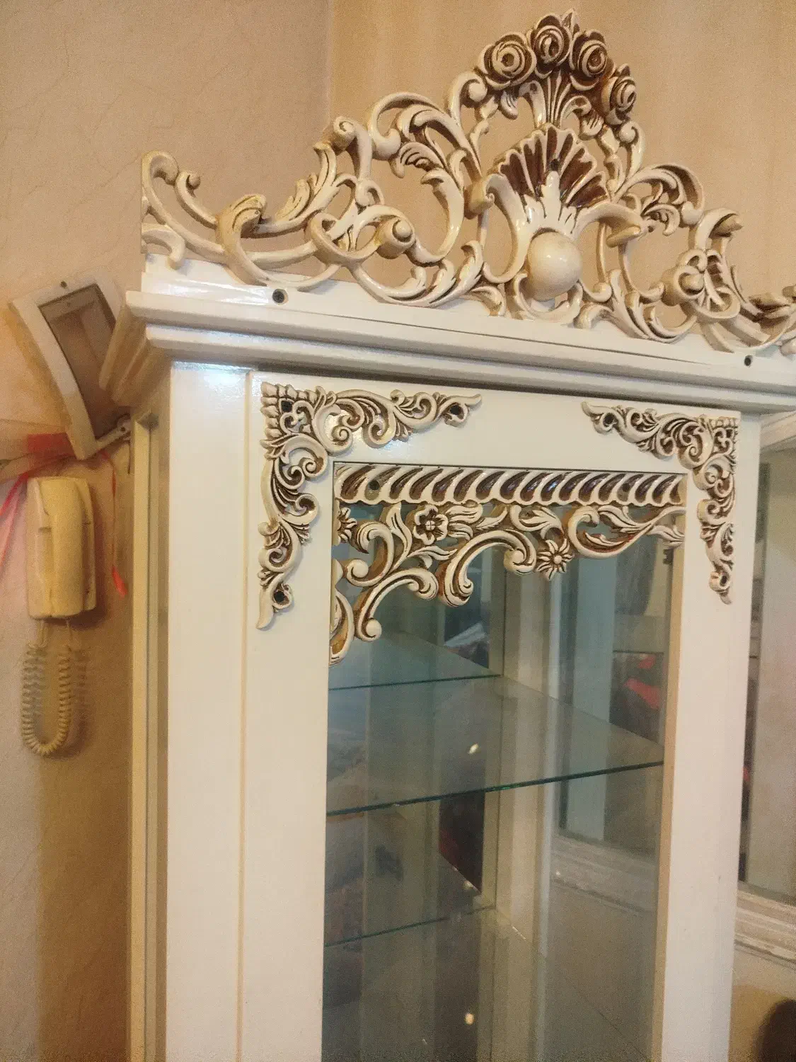 بوفه ۴ طبقه ۲۰۰۰۰۰۰|بوفه، ویترین، کنسول|بروجرد, |دیوار