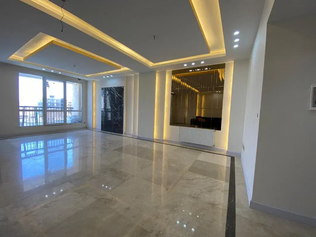 ۹۵متر/سالن سرتاسرپرده خور/کلیدنخورده/الماس چهارباغ