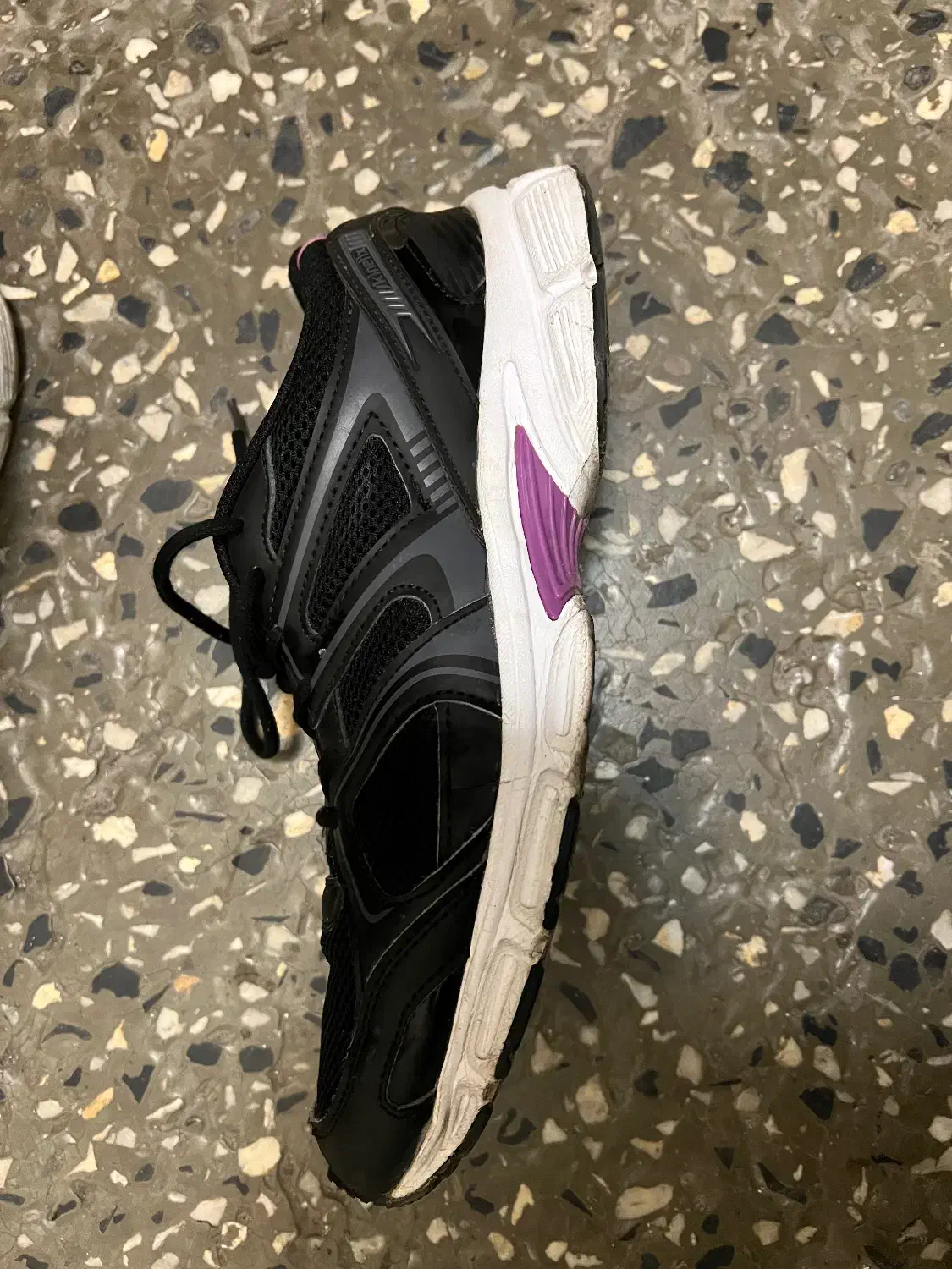 کفش کنیتیکس|کیف، کفش، کمربند|تبریز, |دیوار