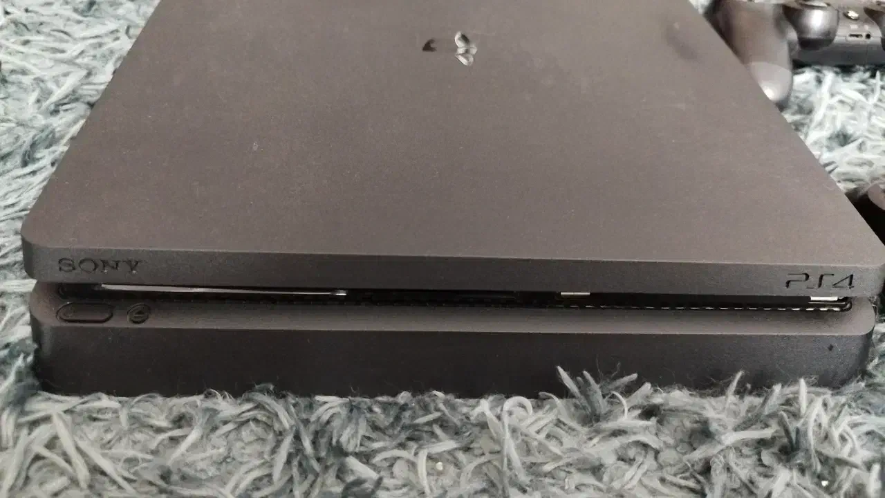 ps4 slim|کنسول، بازی ویدئویی و آنلاین|اسلام‌شهر, مسکن مهر اسلاشهر (شهرک امام خمینی)|دیوار