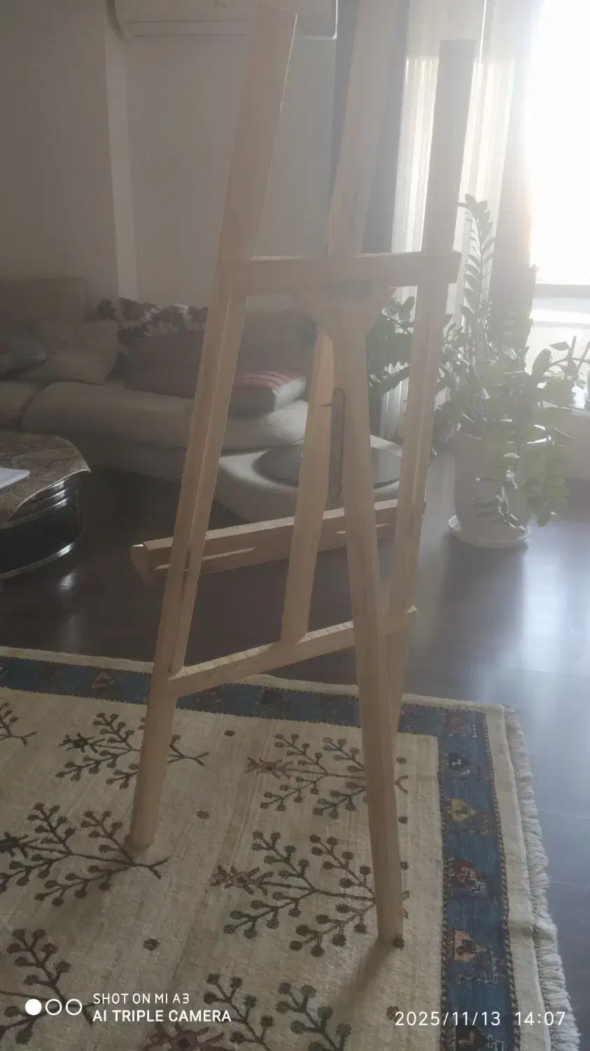 سه پایه نقاشی|لوازم التحریر|اصفهان, فرهنگیان|دیوار