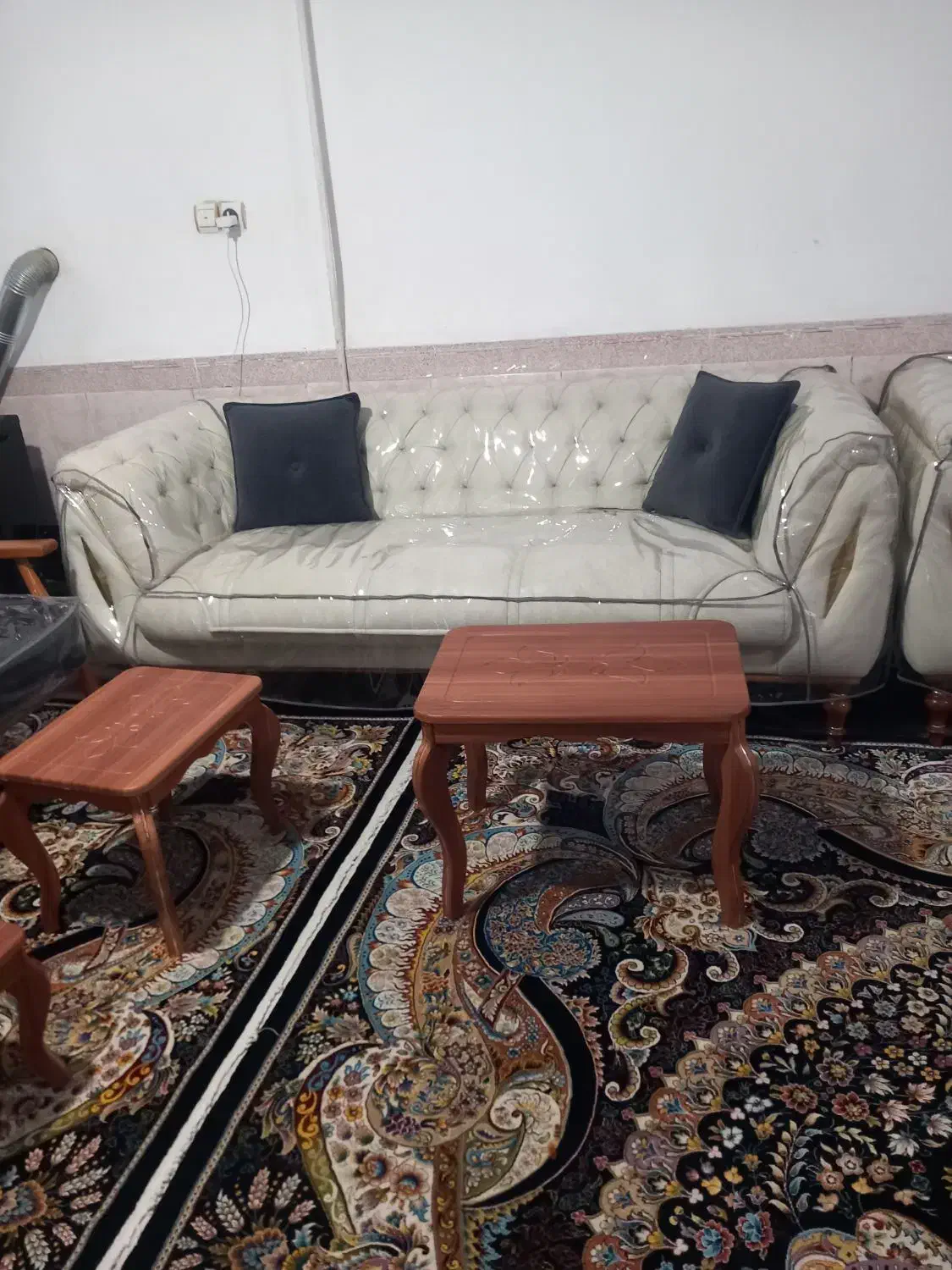 مبل چستر|مبلمان خانگی و میز عسلی|مشهد, خواجه ربیع|دیوار