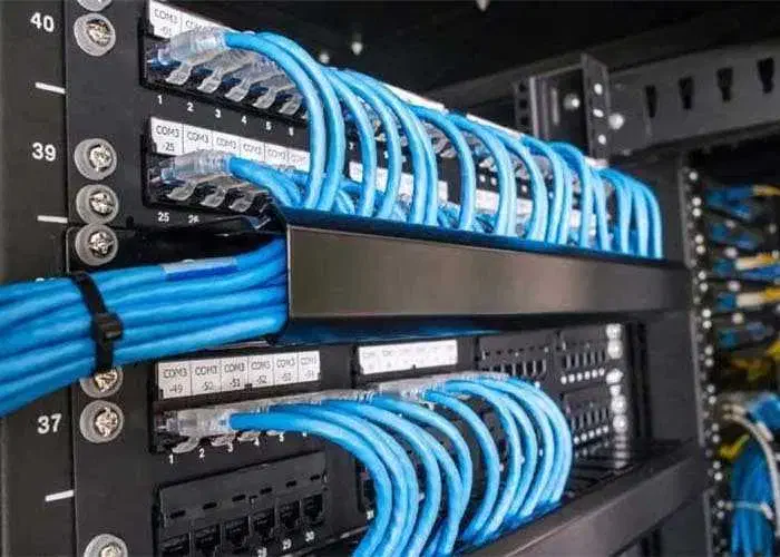 خدمات اینترنت و شبکه|خدمات رایانه‌ای و موبایل|اصفهان, خانه اصفهان|دیوار