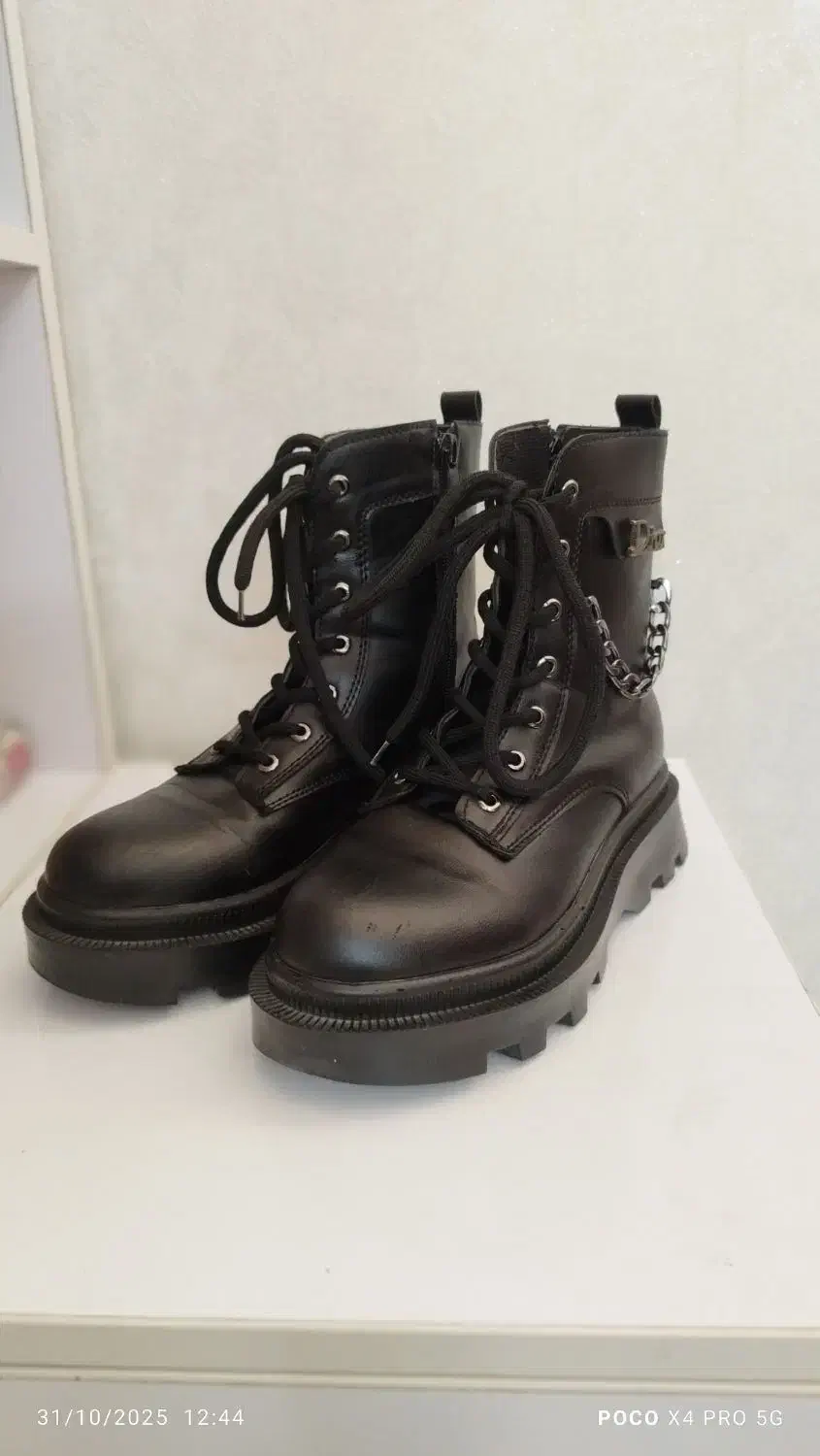 دو جفت کفش ،بوت و صندل|کیف، کفش، کمربند|قم, پردیسان|دیوار