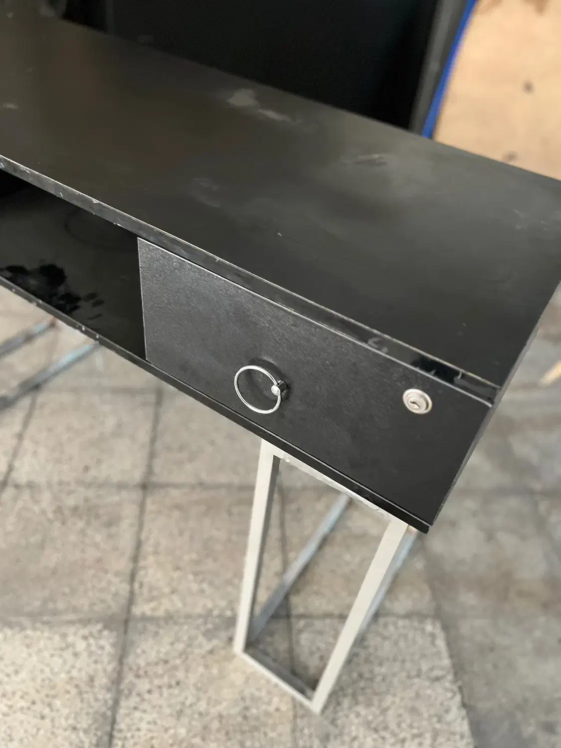 میز منشی و  تخت تاتو،ترولی کمدی و میز ناخن|آرایشگاه و سالن‌های زیبایی|تهران, جوانمردان (اندیشه)|دیوار