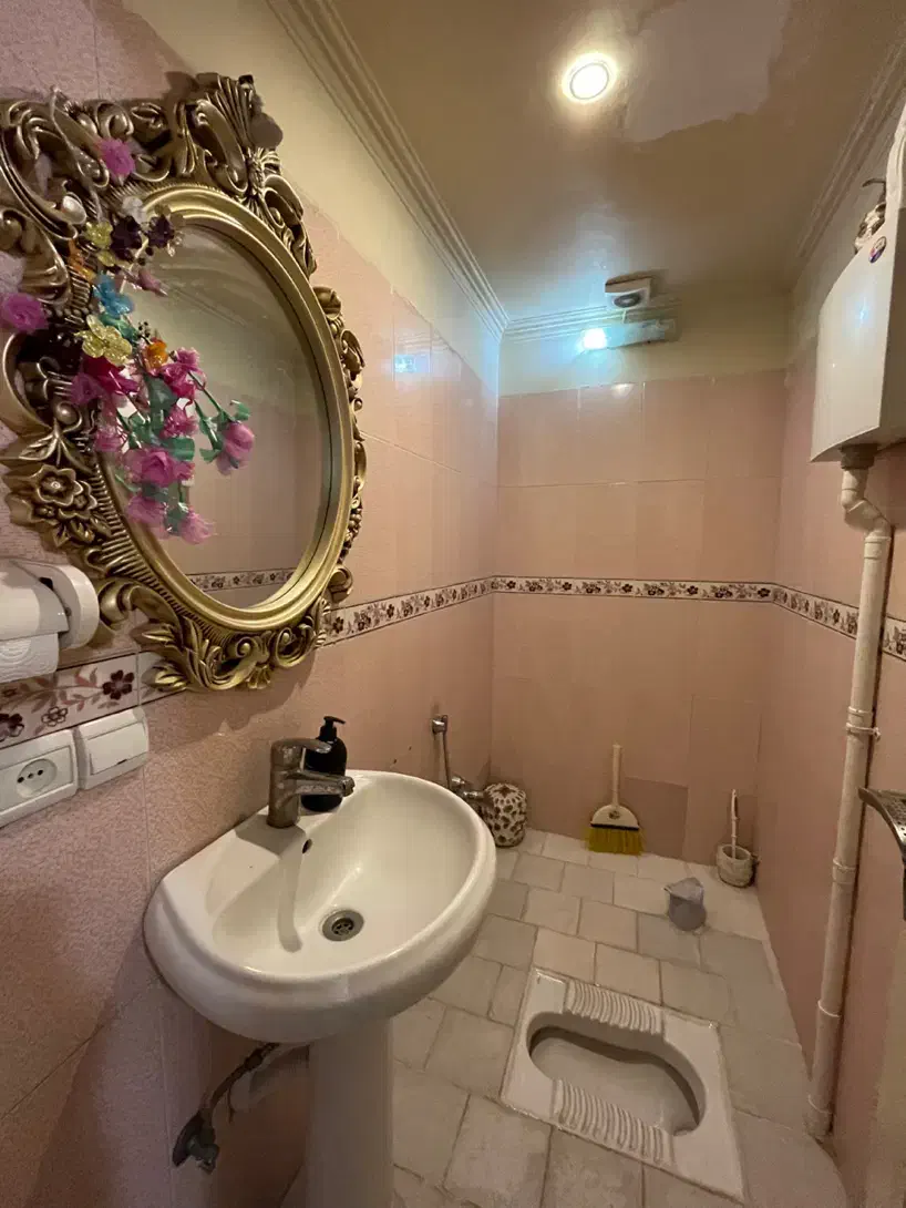 واحد شمالی با آسانسور بدون مالک