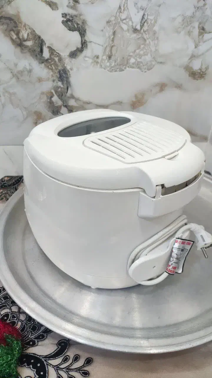 سرخ کن هیلتون آمریکا عروسک مخصوص عروس و جهیزیه|اجاق گاز و لوازم برقی پخت‌وپز|رشت, گلسار|دیوار