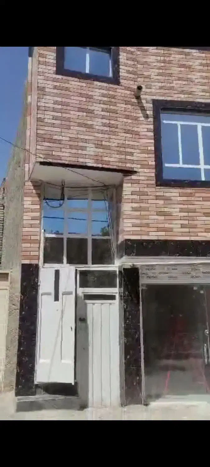 ۲طبقه طبقه اول ۳۰متر مغازه و طبقه دوم ۴۰متر ساخت|فروش خانه و ویلا|اصفهان, ارزنان|دیوار